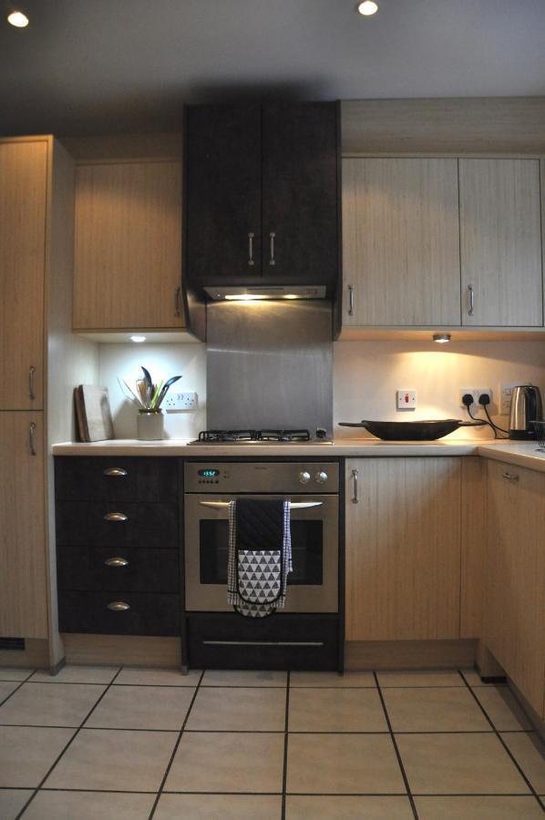 47 Wetherby Way, 3 Bedrooms, Sleeps 6, Easy Walk To Town, Parking, Self Catering, Great View Стратфорд на Ейвън Екстериор снимка